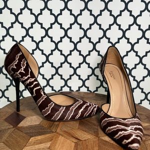 Gucci pumps in amazing condition used once size 39